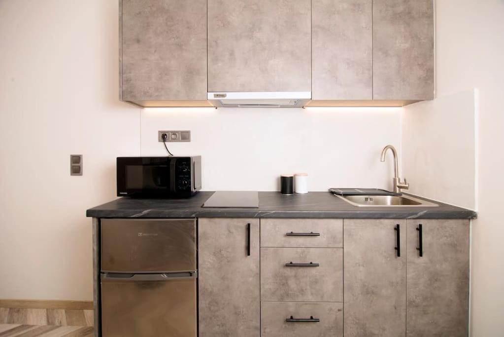 Joy'S Modern-Chic Home Kalamata Dış mekan fotoğraf