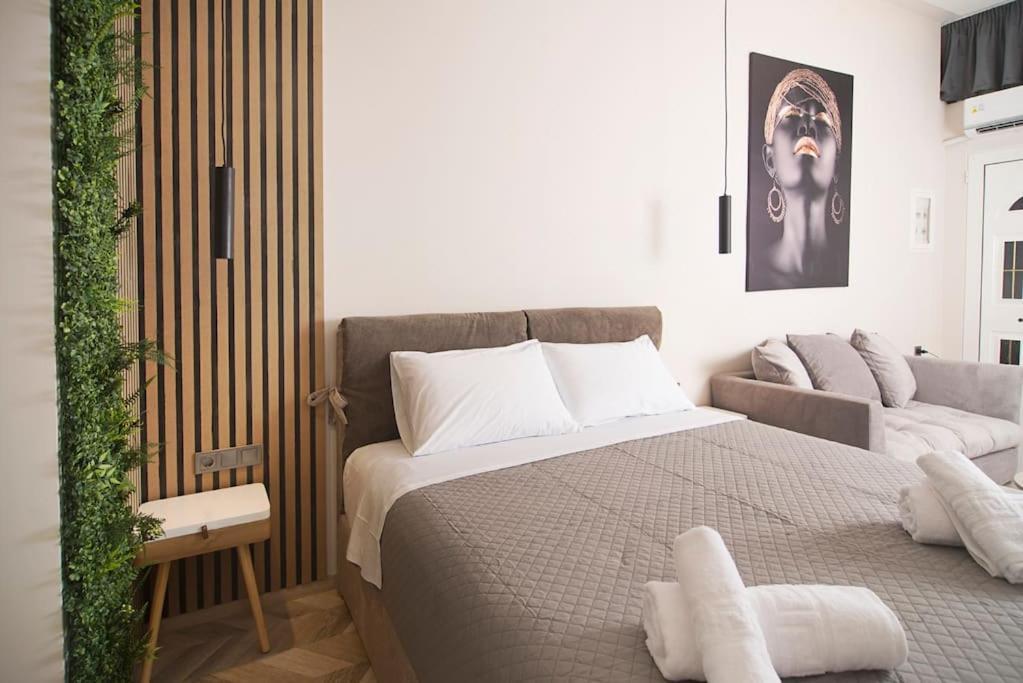 Joy'S Modern-Chic Home Kalamata Dış mekan fotoğraf